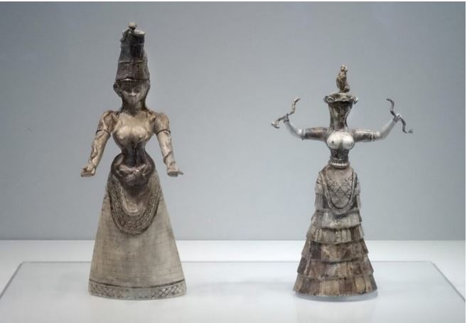 The Snake Goddesses Minoan art