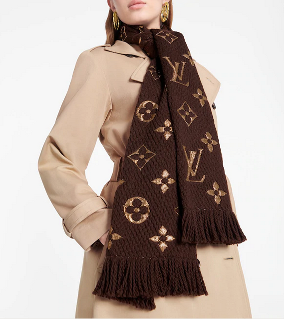 Scarves as a fashion accessory